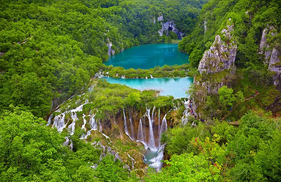 Exploring the World's Most Unusual Lakes