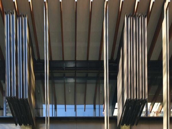 Seamless Facades: Shade Factor's External Bi-Fold Screens - L' Architetto
